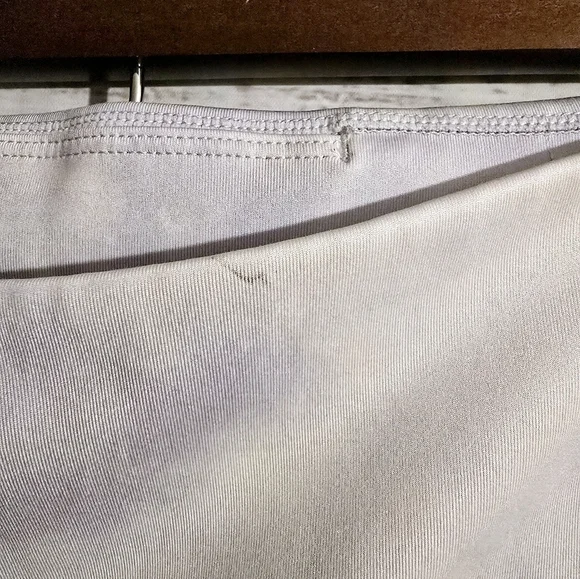 Nike Dri-Fit purple and white tie-dye cropped leggings womans size XL - Picture 4 of 6